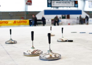 Eisstockschießen im Eissportzentrum Regen